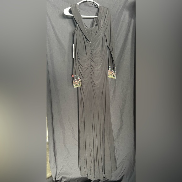 Mac Duggal 12231 NWT Beaded Cuff Drop Shoulder Faux Wrap Gown - Picture 6 of 8